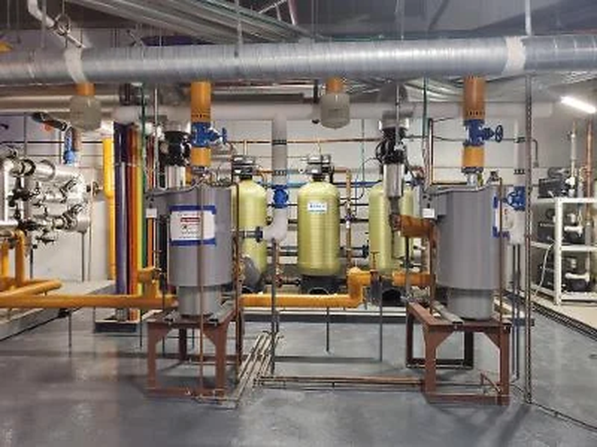 Air handling equipment and overhead ductwork in a mechanical room
